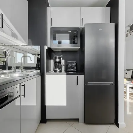 Black & White Studio With A View By Renters *